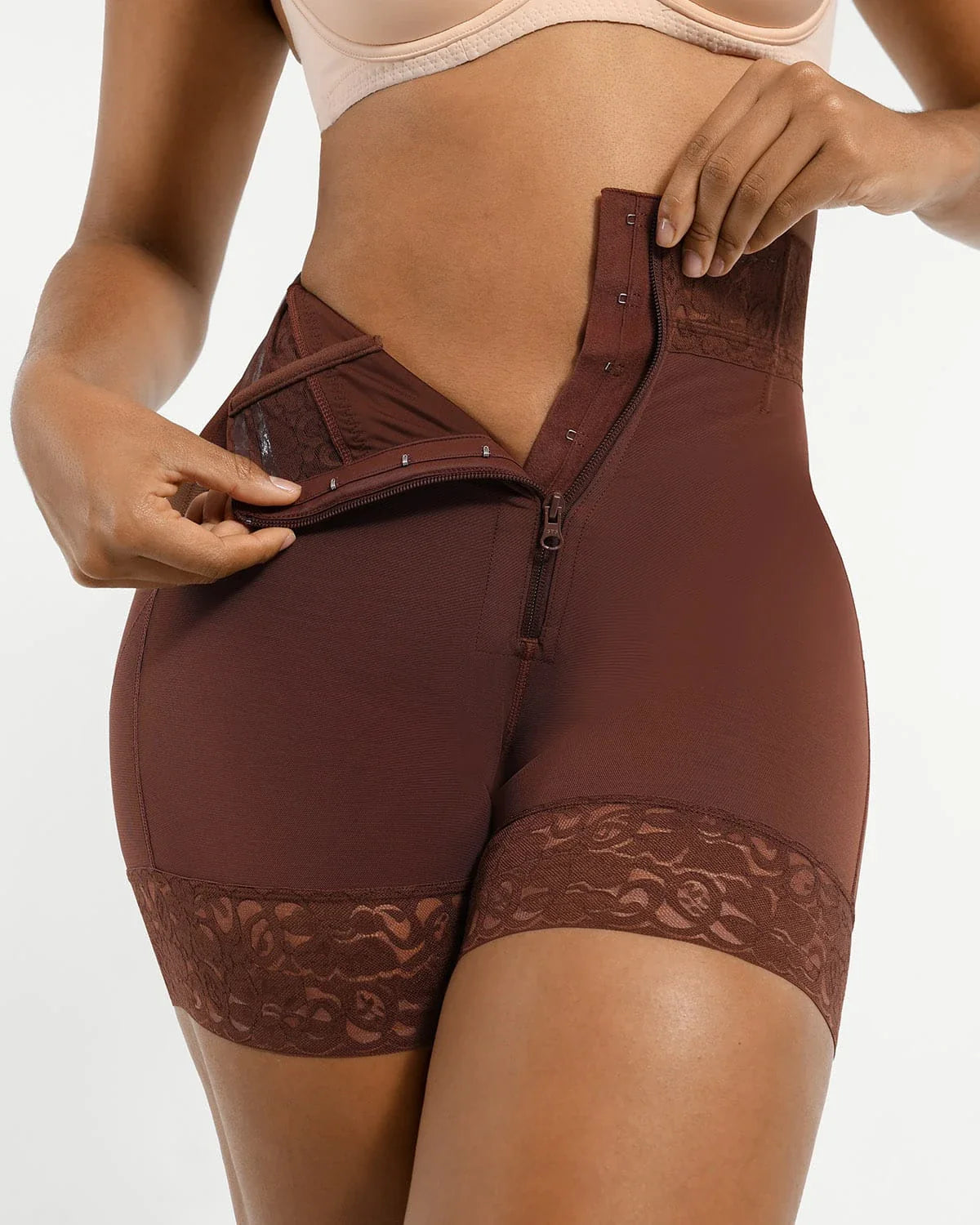 BOOT-YEAH™ AirSlim® Mid-Rise Steel Boned Butt-Lifting Short